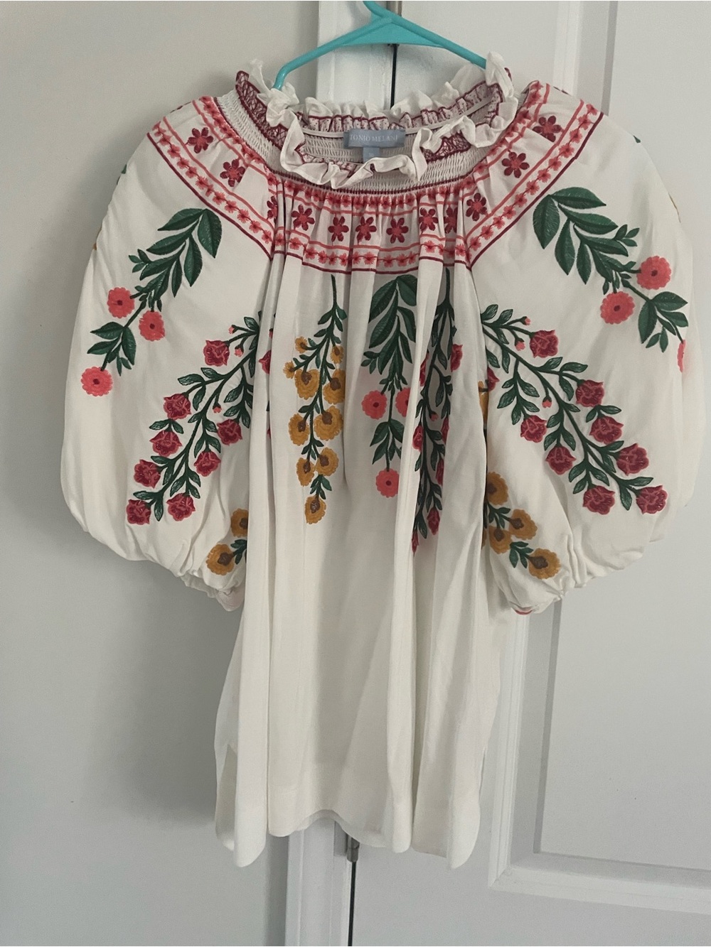 Embroidered Puff-Sleeve White Peasant Top with Floral Motif